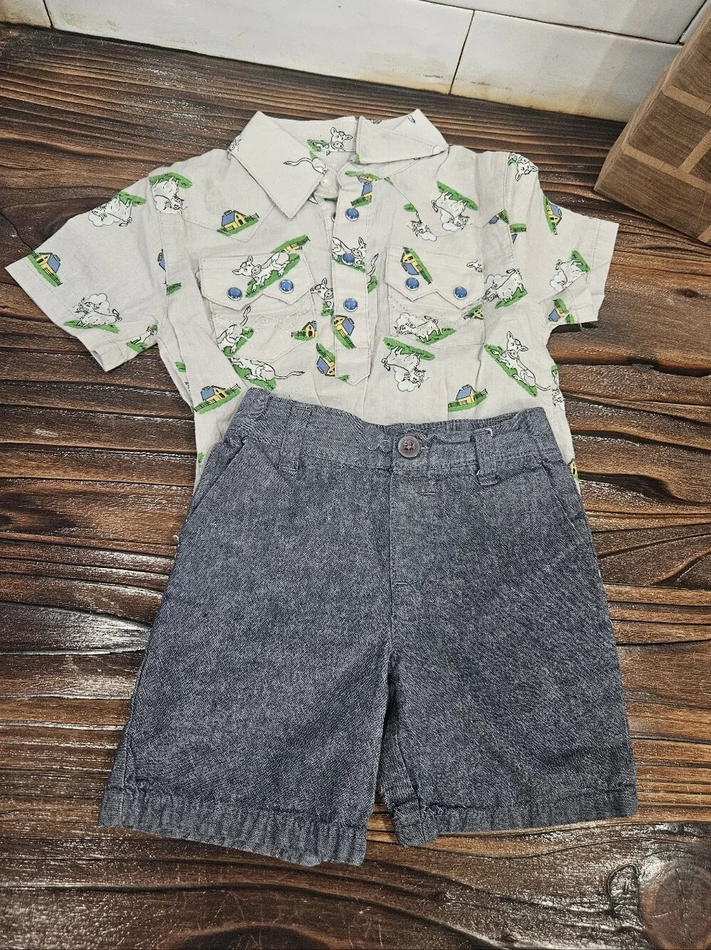 Wrangler Toddler 18 Month Button Up Farm Onesie & Shorts Bundle